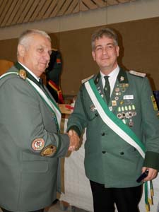 PB050049